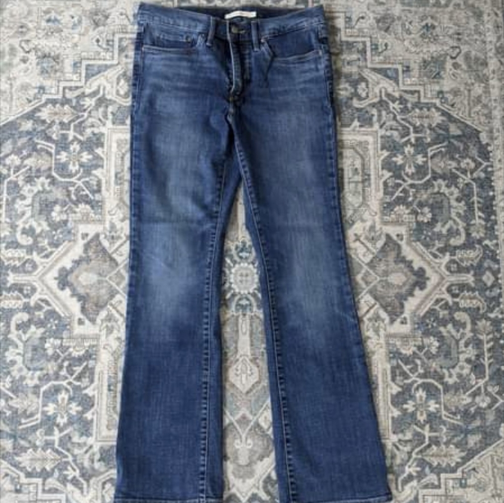 Levi's 315 Shaping Boot cut Jeans